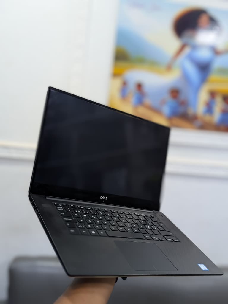 Dell XPS 15 9570